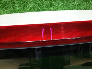 ДВЕРЬ ПЯТАЯ НА HONDA STREAM RN1