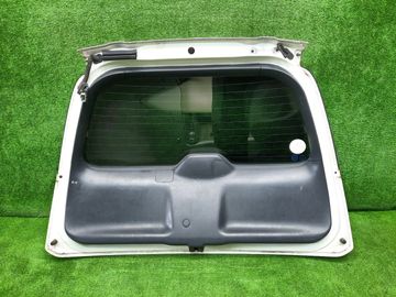 ДВЕРЬ ПЯТАЯ НА HONDA STREAM RN1