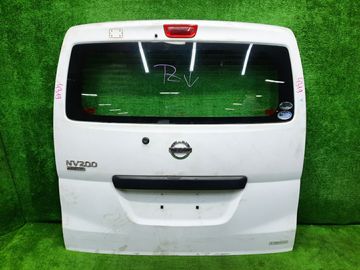ДВЕРЬ ПЯТАЯ НА NISSAN NV200 M20