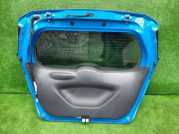 ДВЕРЬ ПЯТАЯ НА HONDA FIT GP5