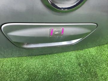 ДВЕРЬ ПЯТАЯ НА NISSAN TIIDA C11