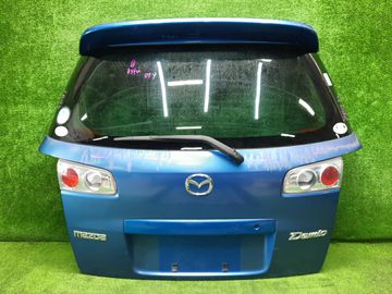 ДВЕРЬ ПЯТАЯ НА MAZDA DEMIO DY3W