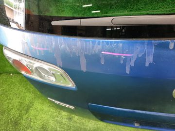 ДВЕРЬ ПЯТАЯ НА MAZDA DEMIO DY3W