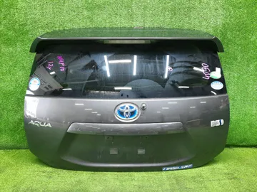 ДВЕРЬ ПЯТАЯ НА TOYOTA AQUA NHP10