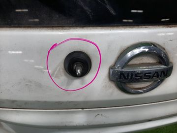 ДВЕРЬ ПЯТАЯ НА NISSAN NOTE E12
