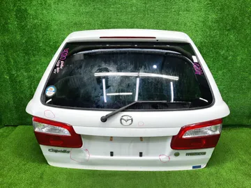 ДВЕРЬ ПЯТАЯ НА MAZDA CAPELLA GW8W