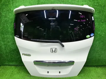 ДВЕРЬ ПЯТАЯ НА HONDA FREED GB3