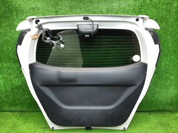 ДВЕРЬ ПЯТАЯ НА HONDA FREED GB3