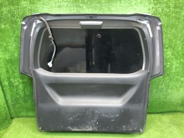 ДВЕРЬ ПЯТАЯ НА HONDA STEPWGN RK6