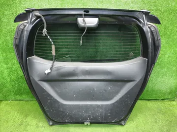ДВЕРЬ ПЯТАЯ НА HONDA FREED GB3