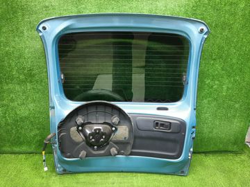 ДВЕРЬ ПЯТАЯ НА TOYOTA FUNCARGO NCP25