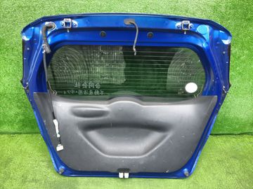 ДВЕРЬ ПЯТАЯ НА HONDA FIT GP5
