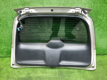 ДВЕРЬ ПЯТАЯ НА HONDA STREAM RN4