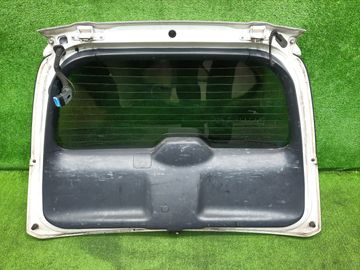 ДВЕРЬ ПЯТАЯ НА HONDA STREAM RN1