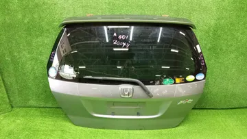 ДВЕРЬ ПЯТАЯ НА HONDA FIT GD1
