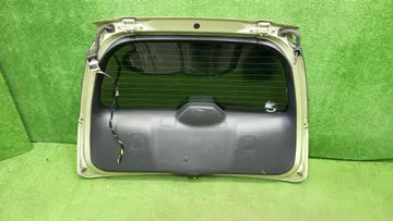 ДВЕРЬ ПЯТАЯ НА HONDA STREAM RN1