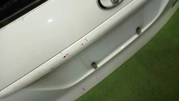 ДВЕРЬ ПЯТАЯ НА TOYOTA IPSUM ACM21W