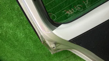 ДВЕРЬ ПЯТАЯ НА SUBARU IMPREZA GG2
