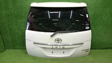 ДВЕРЬ ПЯТАЯ НА TOYOTA ISIS ZNM10G