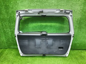 ДВЕРЬ ПЯТАЯ НА TOYOTA CALDINA ST215