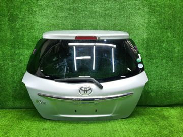 ДВЕРЬ ПЯТАЯ НА TOYOTA VITZ KSP130
