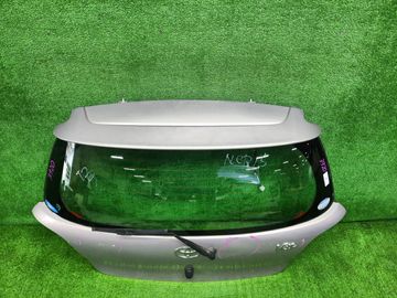ДВЕРЬ ПЯТАЯ НА TOYOTA VITZ NCP15