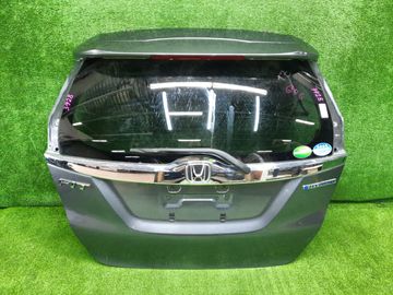 ДВЕРЬ ПЯТАЯ НА HONDA FIT GP6