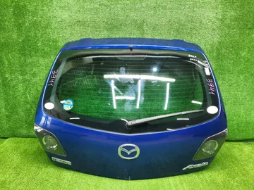 ДВЕРЬ ПЯТАЯ НА MAZDA AXELA BK5P