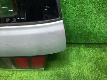 ДВЕРЬ ПЯТАЯ НА NISSAN BASSARA JU30