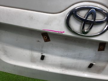 ДВЕРЬ ПЯТАЯ НА TOYOTA COROLLA FIELDER NZE121G