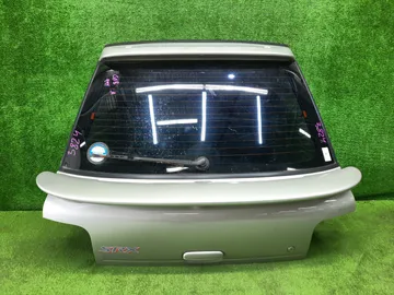 ДВЕРЬ ПЯТАЯ НА SUBARU IMPREZA GF8