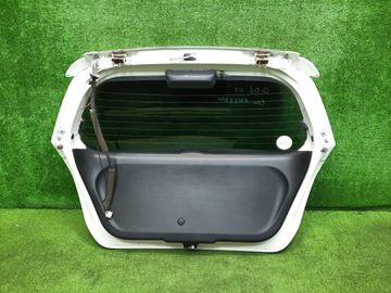 ДВЕРЬ ПЯТАЯ НА HONDA FIT GD1