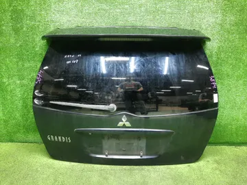 ДВЕРЬ ПЯТАЯ НА MITSUBISHI GRANDIS NA4W