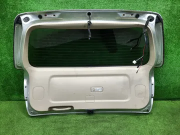 ДВЕРЬ ПЯТАЯ НА TOYOTA IPSUM ACM21W