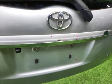ДВЕРЬ ПЯТАЯ НА TOYOTA COROLLA FIELDER NZE144G