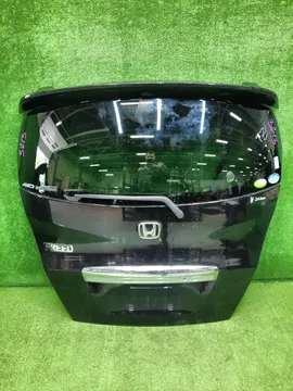 ДВЕРЬ ПЯТАЯ НА HONDA FREED GB3
