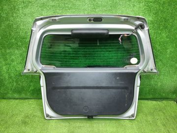 ДВЕРЬ ПЯТАЯ НА MAZDA DEMIO DY5W