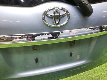 ДВЕРЬ ПЯТАЯ НА TOYOTA COROLLA FIELDER ZRE142G