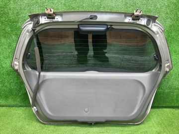 ДВЕРЬ ПЯТАЯ НА HONDA FIT GD3