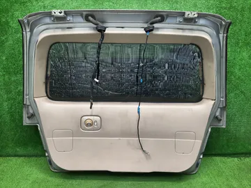 ДВЕРЬ ПЯТАЯ НА NISSAN PRESAGE TU30