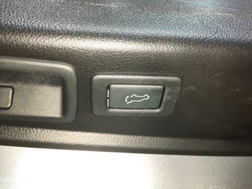 ДВЕРЬ ПЯТАЯ НА SUBARU FORESTER SJG