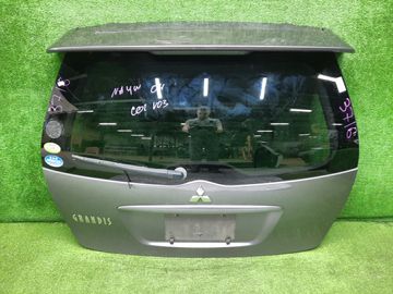 ДВЕРЬ ПЯТАЯ НА MITSUBISHI GRANDIS NA4W