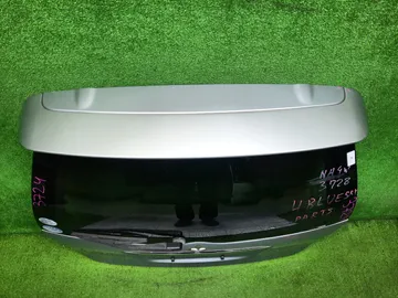 ДВЕРЬ ПЯТАЯ НА MITSUBISHI GRANDIS NA4W