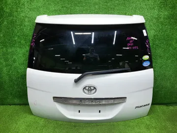 ДВЕРЬ ПЯТАЯ НА TOYOTA ISIS ANM10G