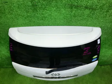 ДВЕРЬ ПЯТАЯ НА TOYOTA ISIS ANM10G