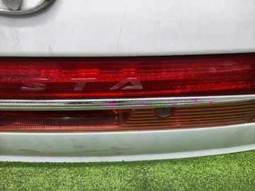 ДВЕРЬ ПЯТАЯ НА TOYOTA VISTA ARDEO ZZV50G