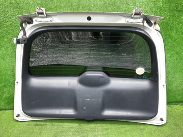 ДВЕРЬ ПЯТАЯ НА HONDA STREAM RN1