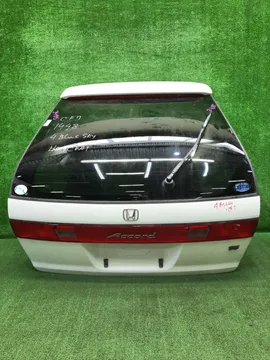 ДВЕРЬ ПЯТАЯ НА HONDA ACCORD CF7