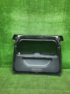 ДВЕРЬ ПЯТАЯ НА HONDA STREAM RN7