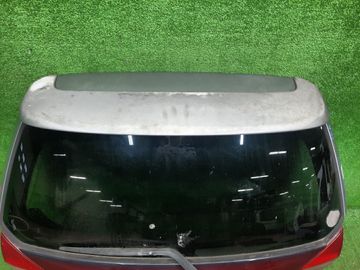 ДВЕРЬ ПЯТАЯ НА NISSAN WINGROAD Y11